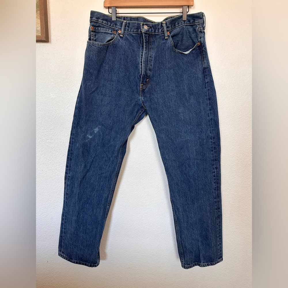 Levi’s 505 dark wash straight leg jeans. Size 40x32